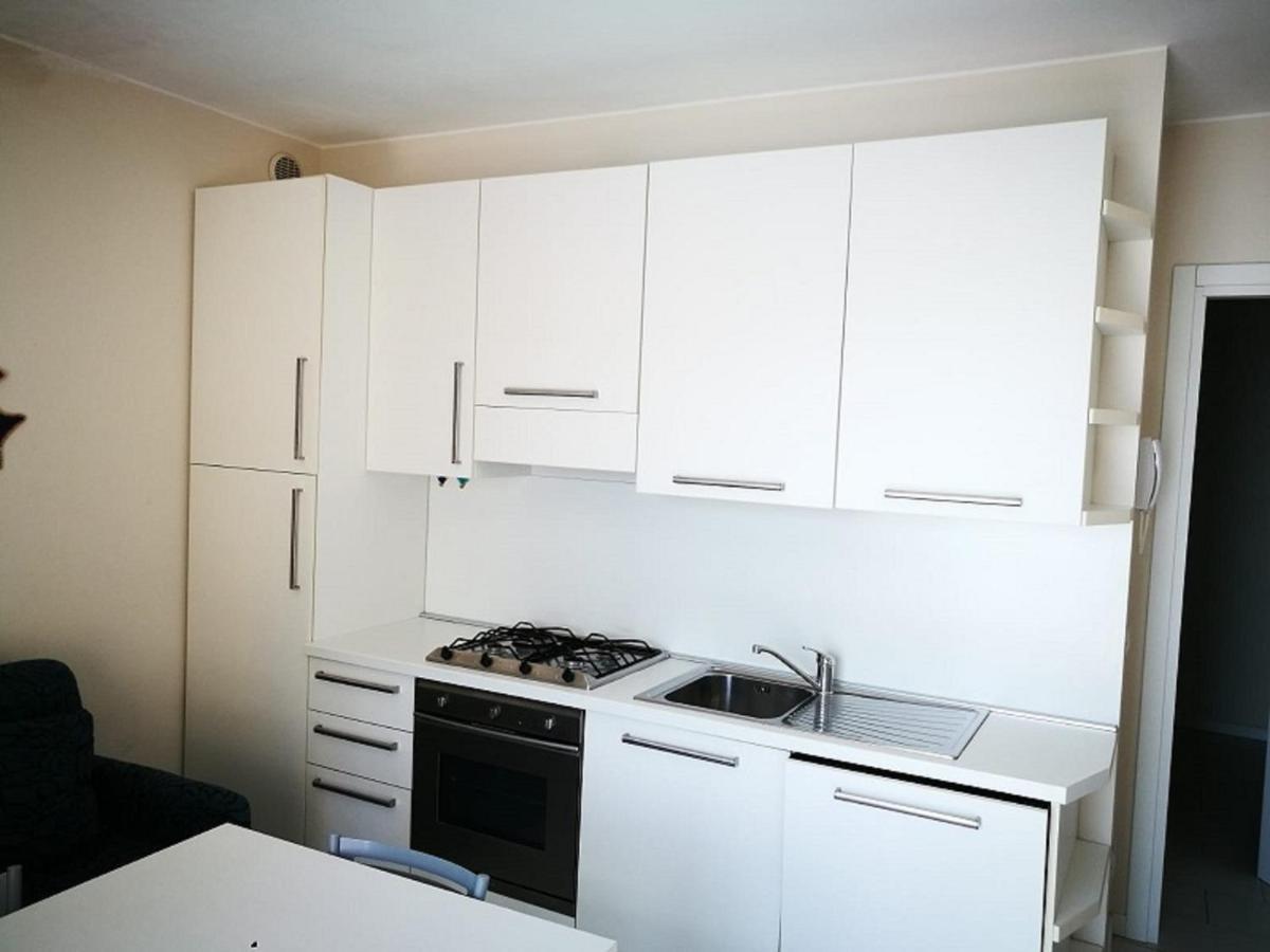 Residence Baia La Ruota Бордігера Екстер'єр фото