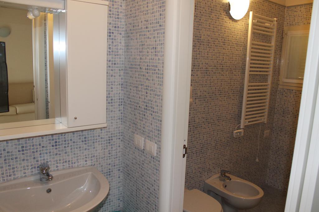 Residence Baia La Ruota Бордігера Номер фото